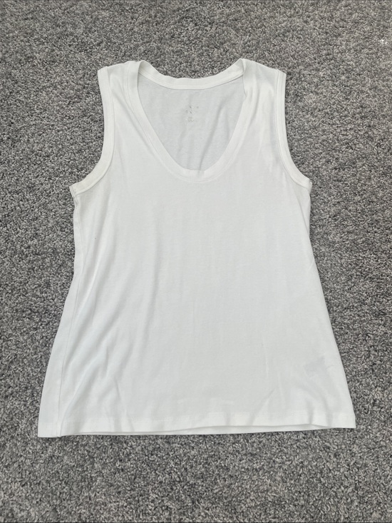 a new day Tops - a new day White Scoop Neck Tank Top